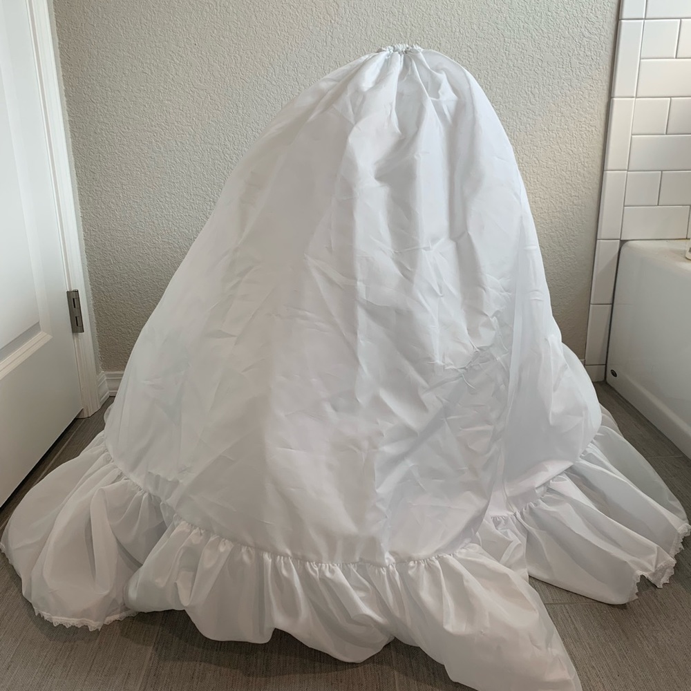Ballgown wedding dress slip